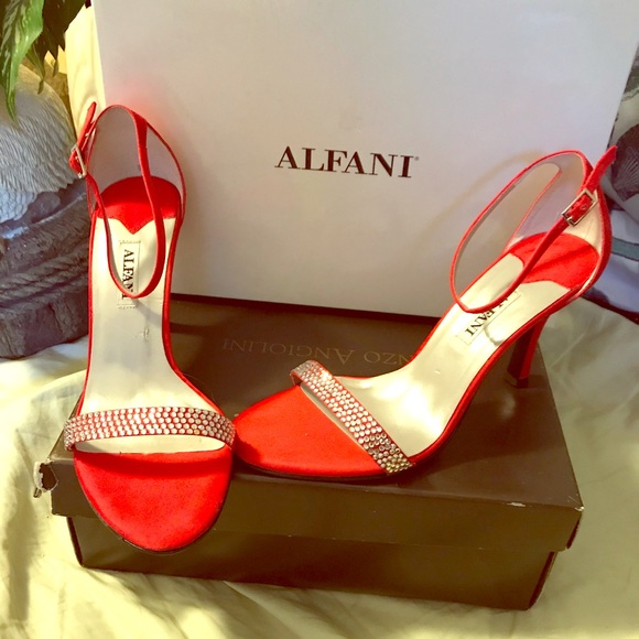 Red dressy heels Clearance